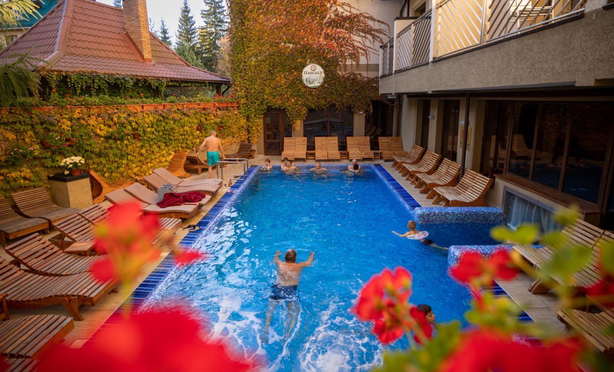 Romantik Spa Hotel Yaremche Exterior foto